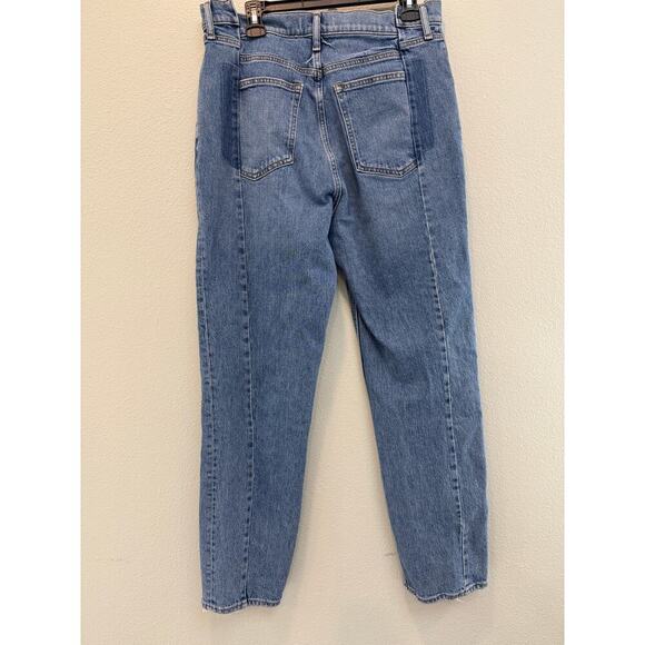 Abercrombie & Fitch 90's Straight Ultra High Rise Jeans; Size 14R - Picture 4 of 6